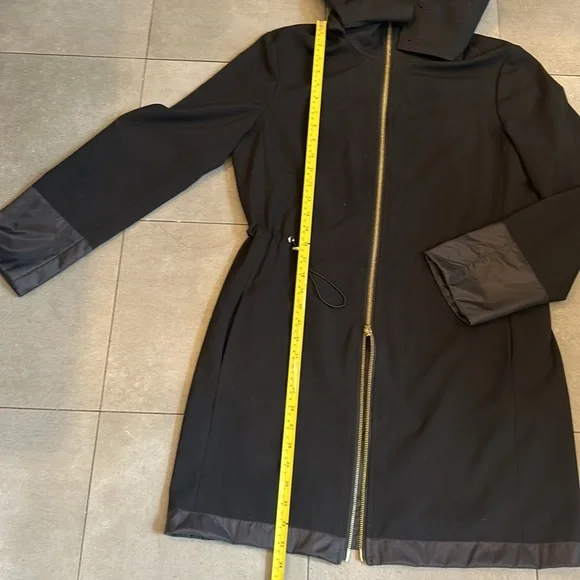 Calvin Klein Woman’s Lightweight, Water Resistant Coat - Picture 8 of 13
